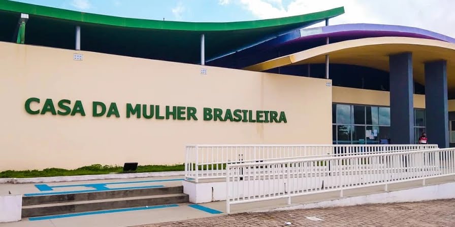 Delegado é preso em flagrante após atirar contra a ex-mulher em São Luís