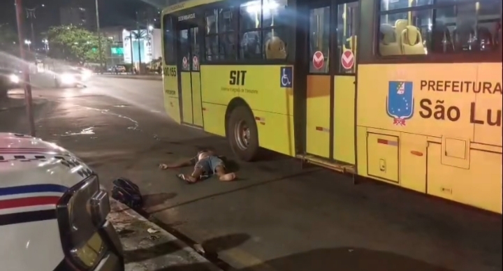 Assaltante infarta e morre durante tentativa de roubo a ônibus em São Luís; veja vídeo