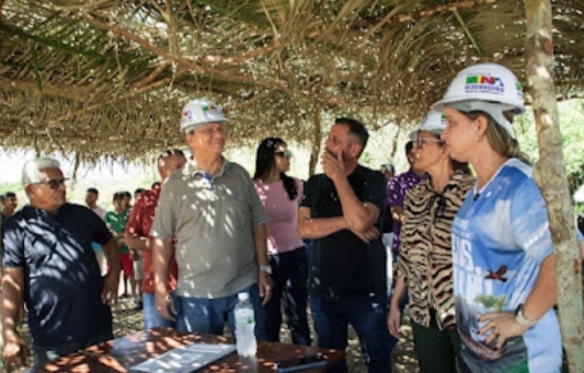 Jones Braga assina ordem de serviço para o início das obras da construção da nova escola no povoado Mangueira em Nina Rodrigues