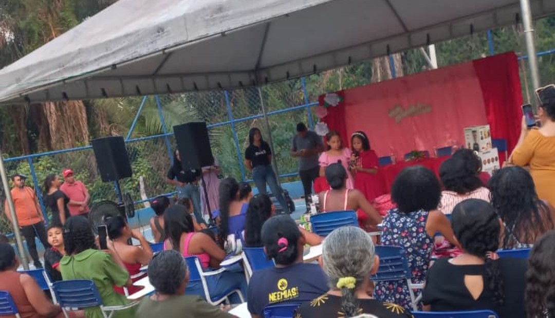 Gabinete Itinerante: Fabiana Mendes dialoga com moradores do povoado Boa Hora, em Presidente Vargas