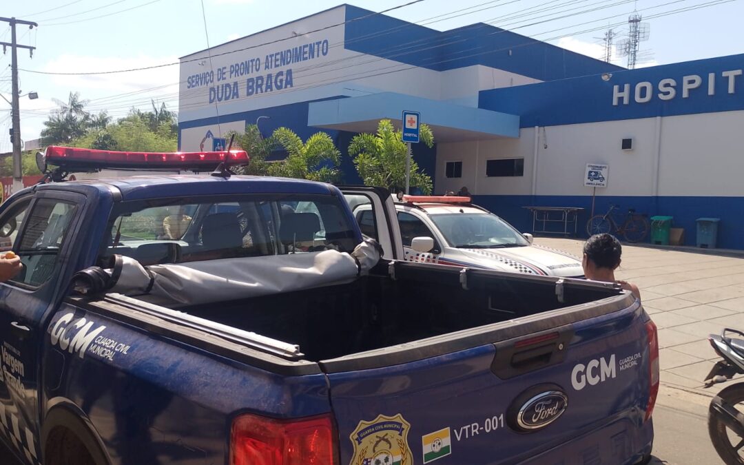 Motociclista fica gravemente ferido após colidir em moto estacionada no centro de Vargem Grande