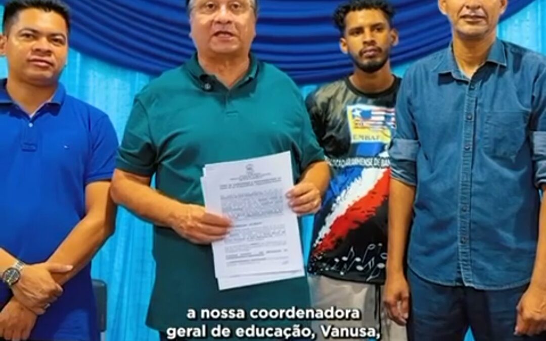 Prefeito Jones Braga entrega novos instrumentos musicais para a BAMEND de Nina Rodrigues