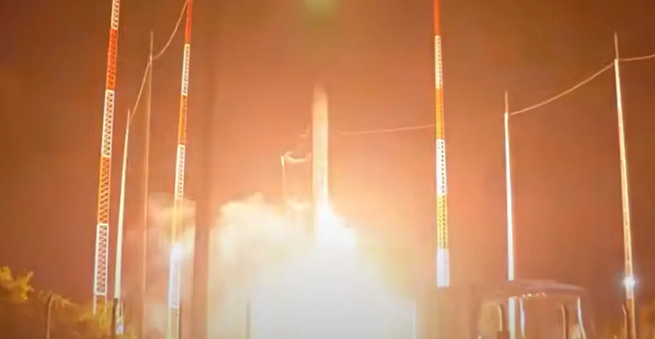 Foguete explode minutos após lançamento na base de Alcântara; veja vídeo