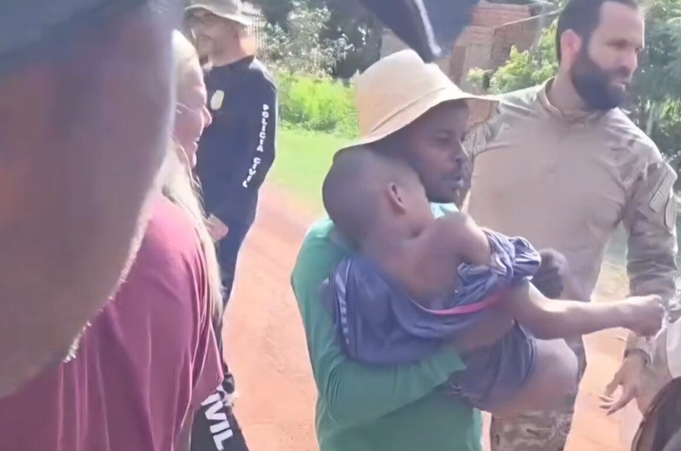 Após quatro dias de buscas, uma das crianças desaparecidas é encontrada com vida em Bacabal; veja vídeo