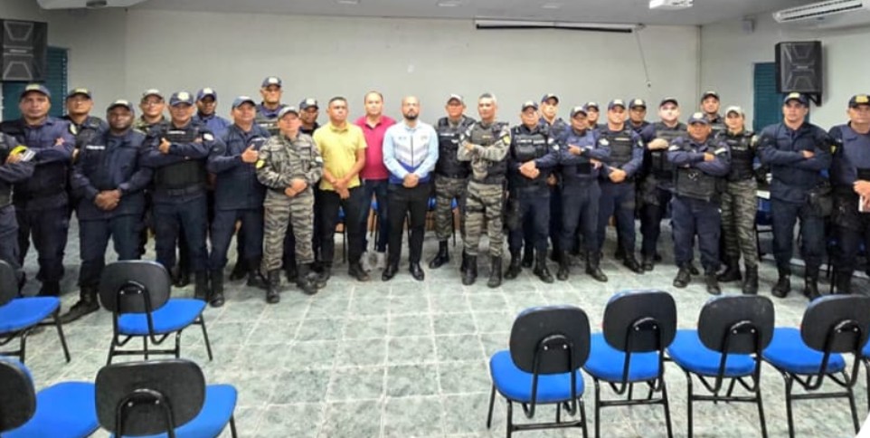 Guardas municipais passam por capacitação para reforçar fiscalização no trânsito em Vargem Grande