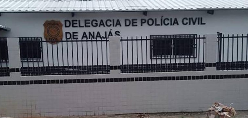 Homem é atacado com golpes de facão após confusão em Anajatuba; suspeito fugiu