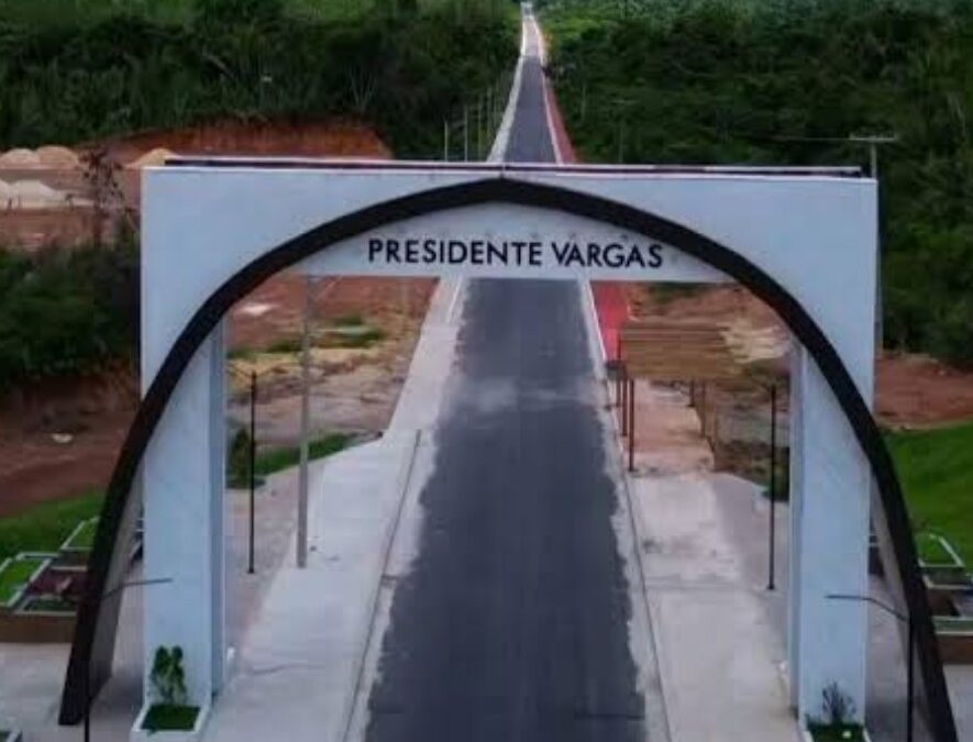 Prefeita Fabiana Mendes decreta ponto facultativo na véspera de Tiradentes, em Presidente Vargas