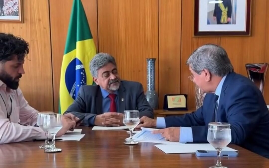 Em Brasília, prefeito Jones Braga se reúne com assessor da Presidência e garante construção do Mirante da Balaiada
