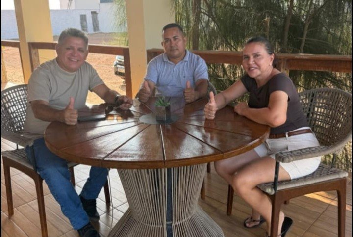 Ex-funcionário da câmara municipal de Presidente Vargas”Nel Vilena” deixa grupo de vereadores de oposição ao governo Fabiana Mendes
