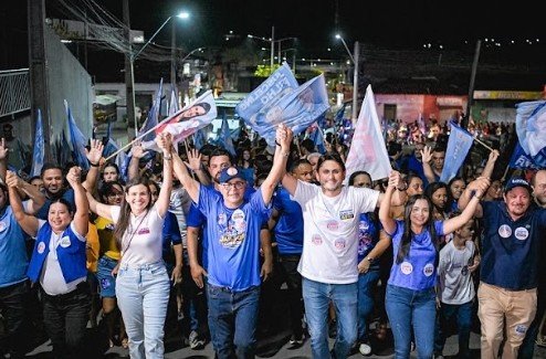 Juscelino Filho e Luanna Resende reunem multidão em municípios durante agenda pelo interior do Maranhão